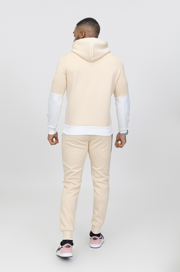 Beige Modern Two-Tone Activewear Outfit with Sleek Design